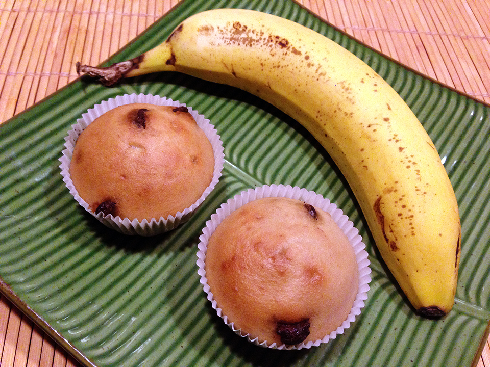 Vegane Banana Split Muffins mit Schokodrops - ideal für jeden Bananen Fan!