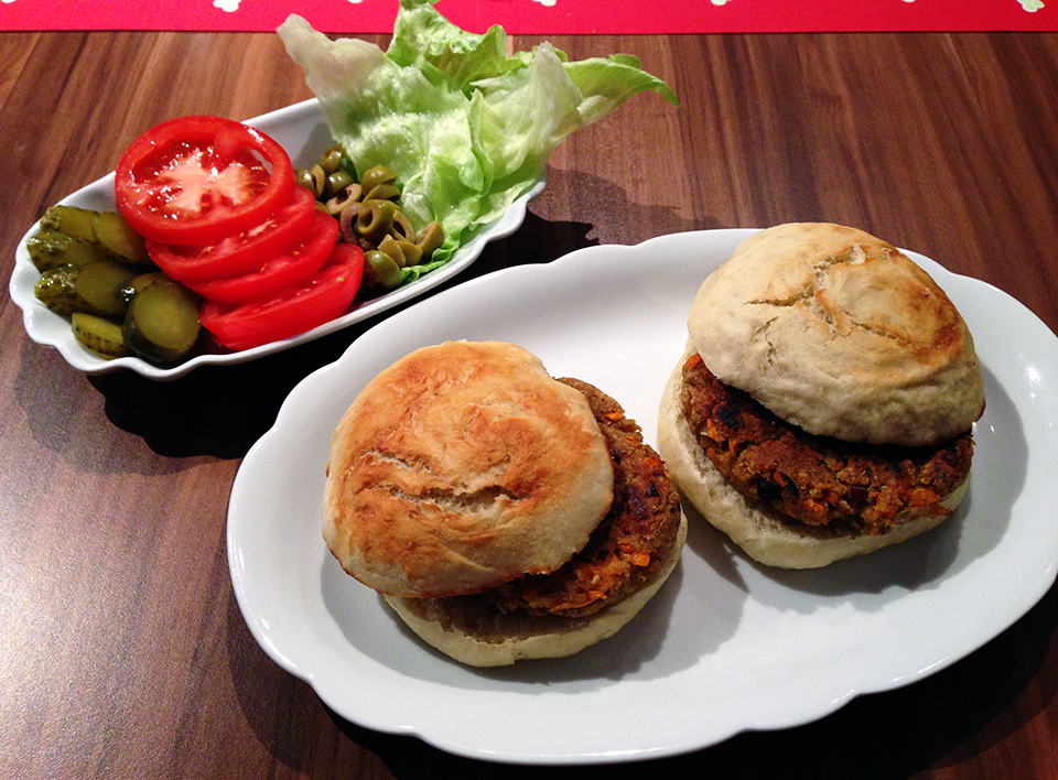 Vegane Burger: Lecker, frisch und hausgemacht  -  so schmeckt Fastfood am Besten!